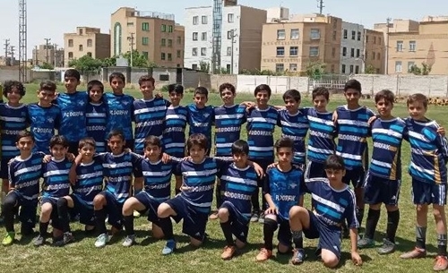 نحوه گلزنی با سر در فوتبال (چگونه سرزن خوبی در فوتبال باشیم) نحوه گلزنی با سر در فوتبال (چگونه سرزن خوبی در فوتبال باشیم)